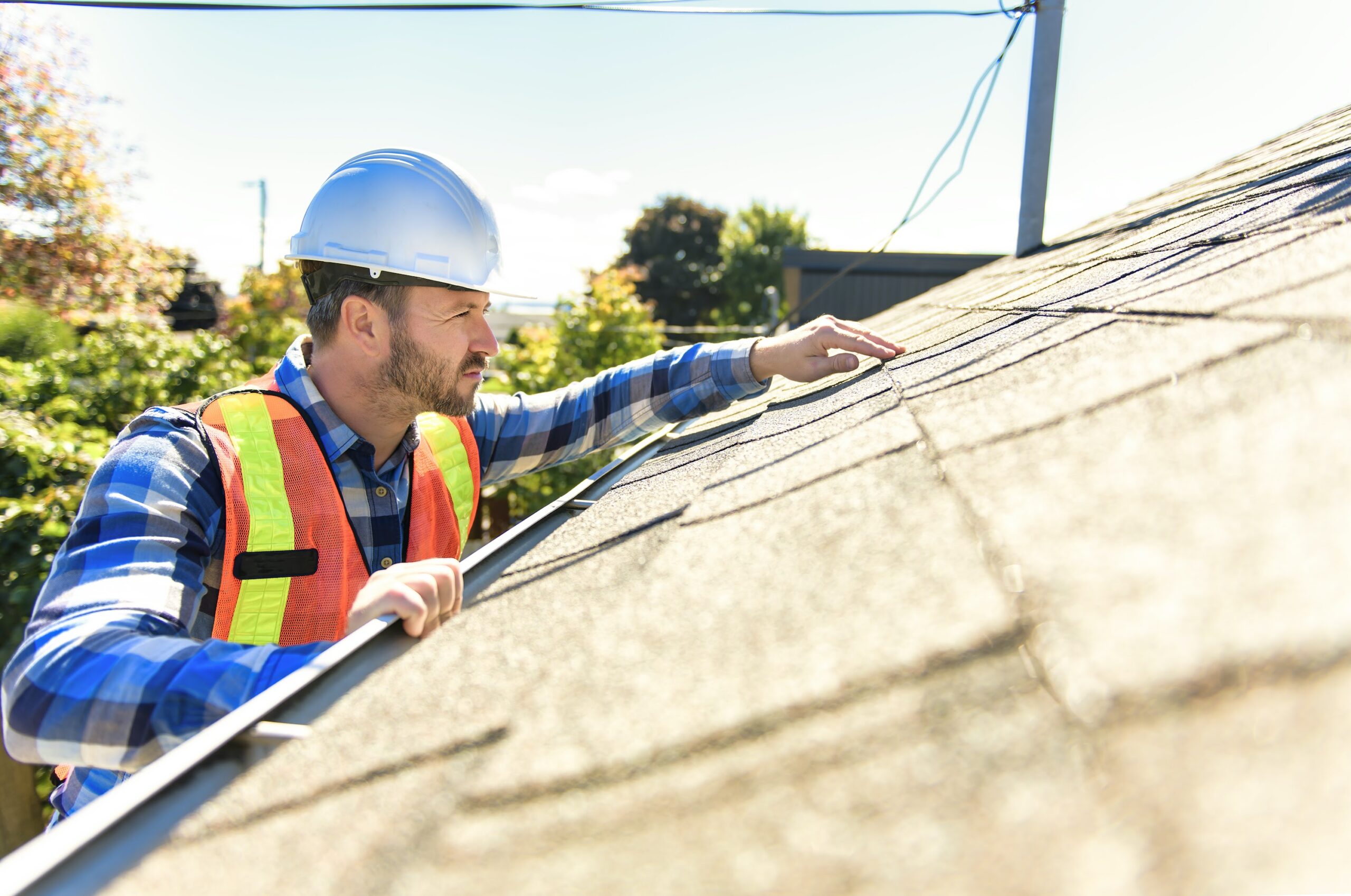 Roof Repair vs. Roof Replacement in Florida: How to Decide